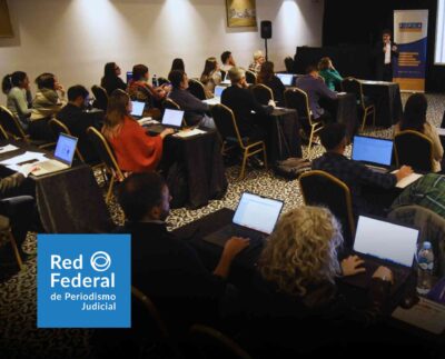 Becarios e investigadores de la Red durante la realización del taller de Periodismo Judicial en la ciudad de Rosario en 2023.