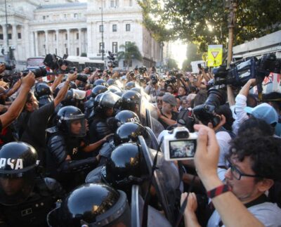 Defender el periodismo
