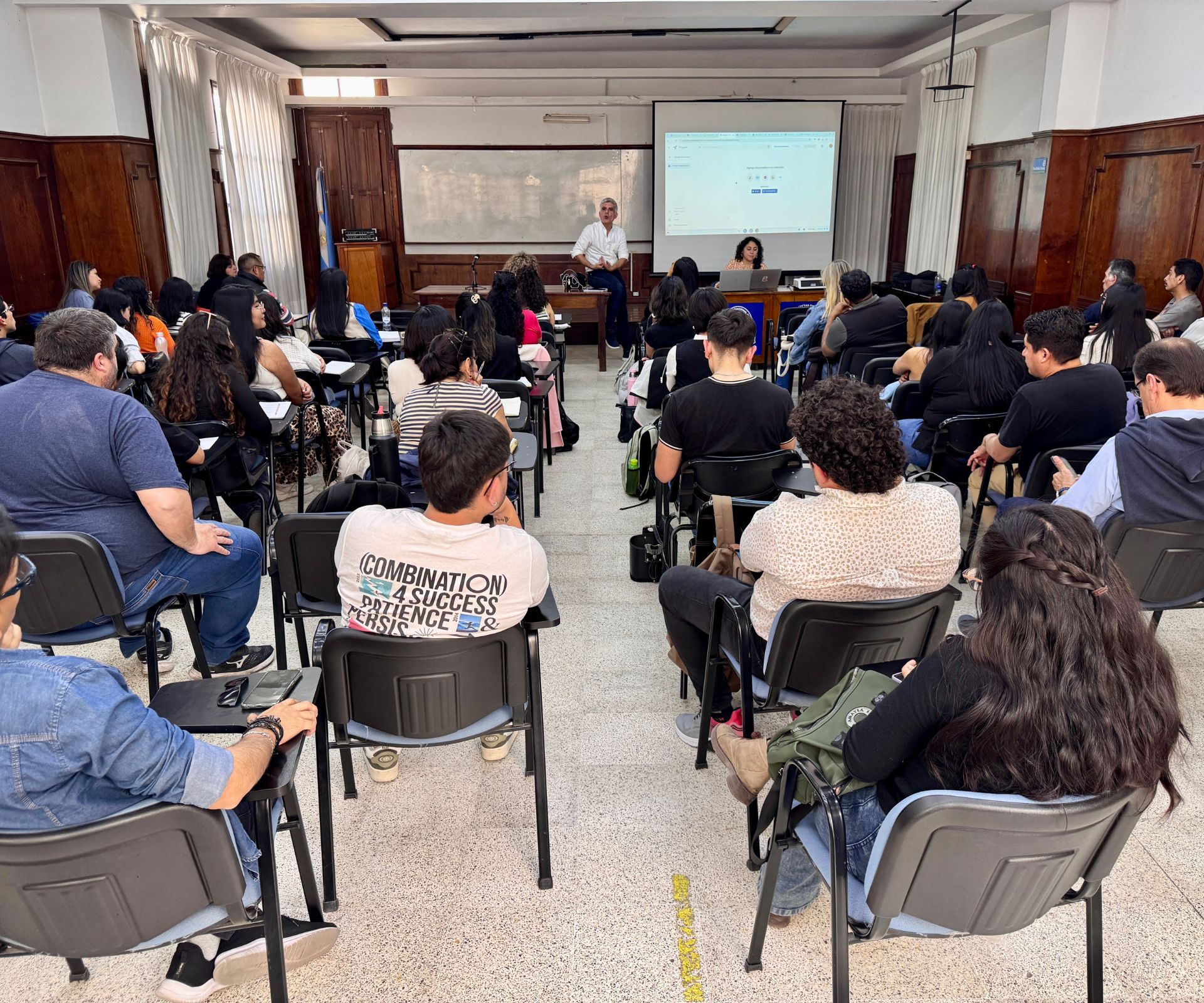 +1000 periodistas fueron capacitados en el programa FOPEA Entrena